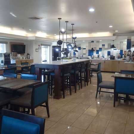 La Quinta By Wyndham Dalhart Hotel Exterior photo