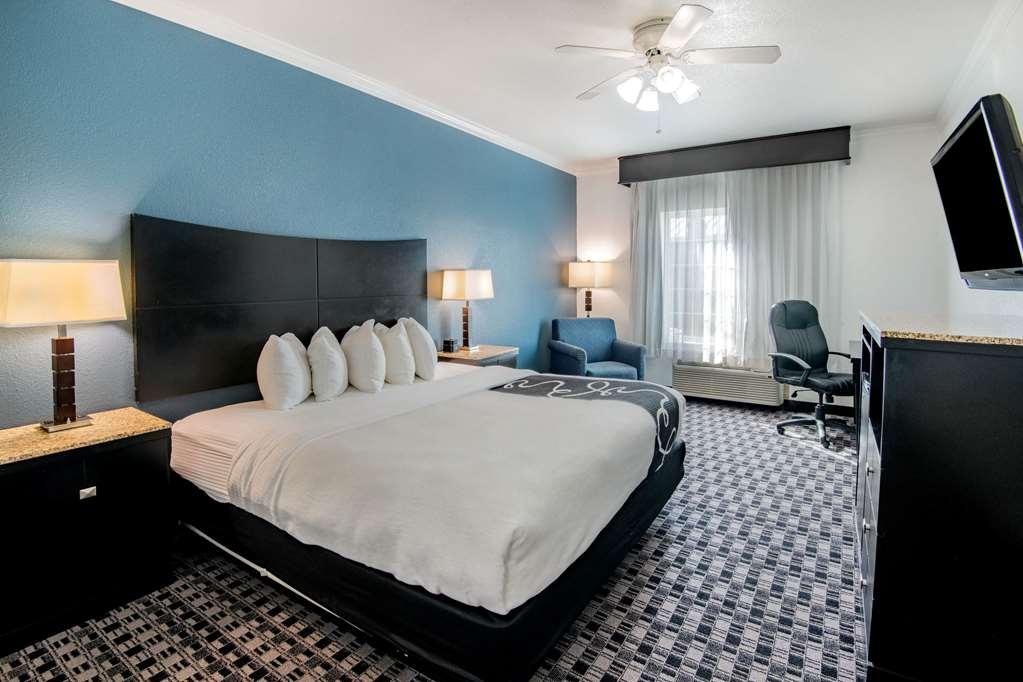 La Quinta By Wyndham Dalhart Hotel Room photo